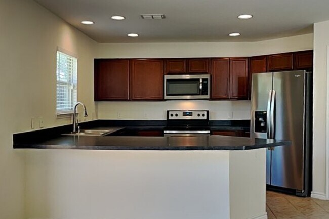 Building Photo - 14625 Briarcrest Dr