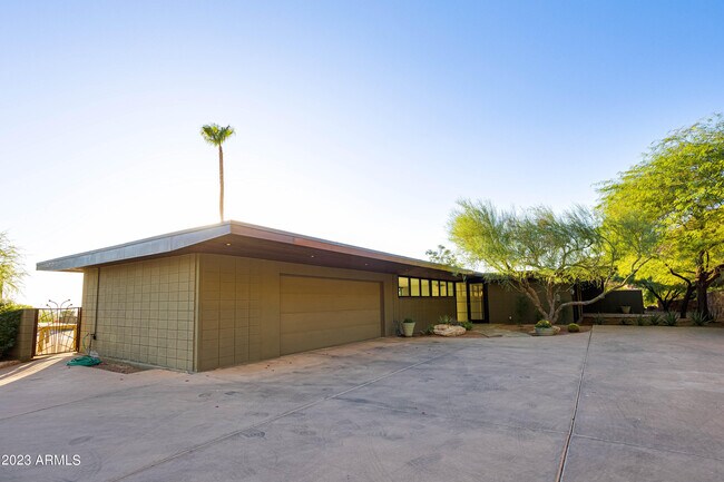 Building Photo - 5320 E Wonderview Rd