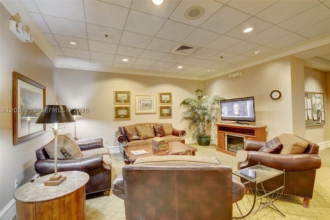 Building Photo - 11622 Creekside Dr