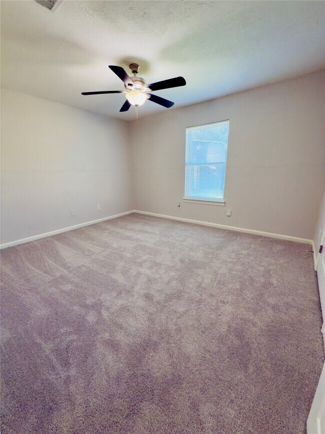 Building Photo - 11915 Greenmesa Dr