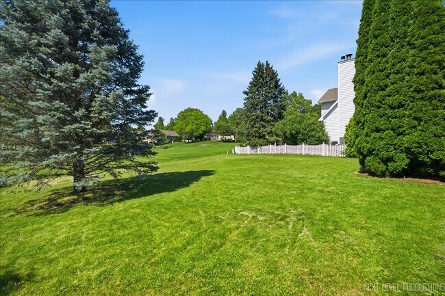 Building Photo - 13 Saddlewood Ct