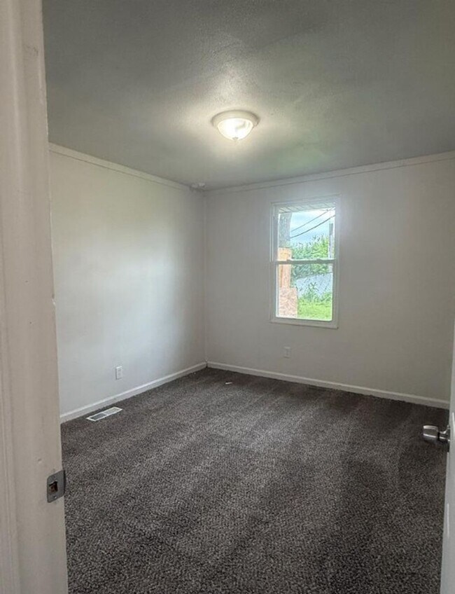 Building Photo - For Lease