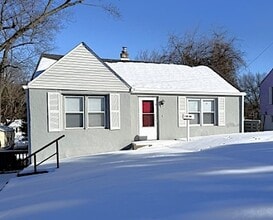 Building Photo - 338 La Motte Ln