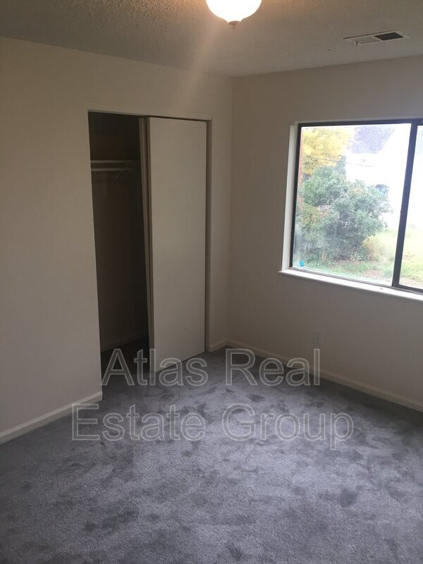 Building Photo - 602 South St