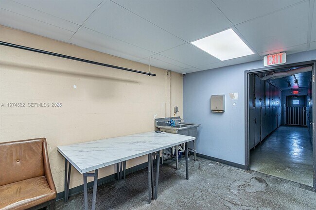 Building Photo - 121 Golden Isles Dr