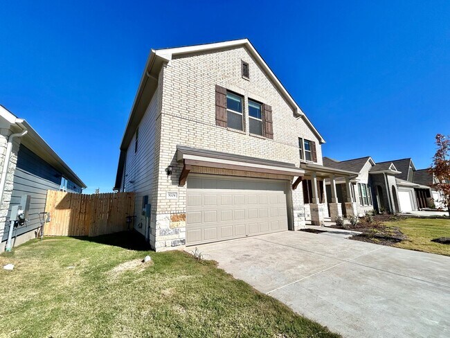 Building Photo - Spacious Modern 4/BR 3/BA Home with Stunning Features!