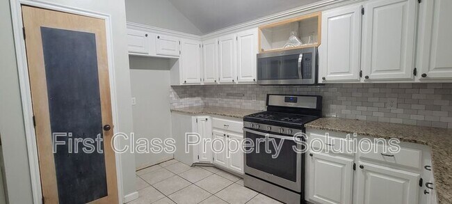 Building Photo - 2816 SE 95th St