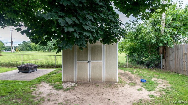 Building Photo - 1203 Commonwealth Ave