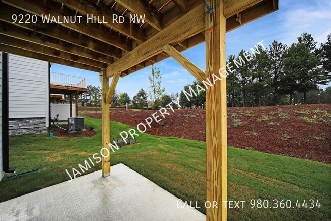 Building Photo - 9220 Walnut Hl Rd NW