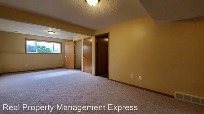 Building Photo - 4 br, 2 bath House - 7112 W Strabane St