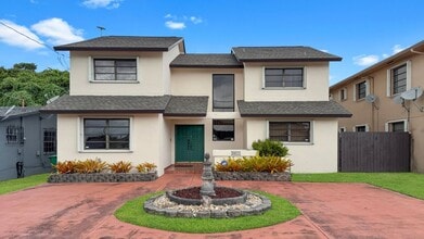 Building Photo - 8877 SW 36th St