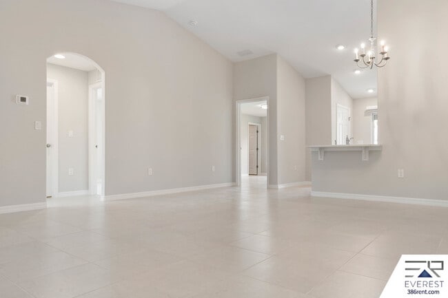 Building Photo - 16 Unimay Ct