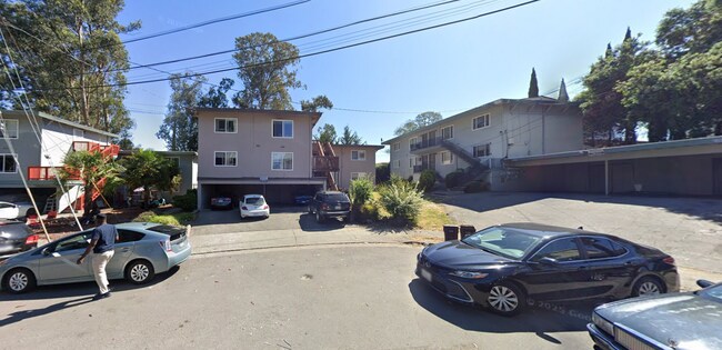 Building Photo - 22 Deering Ct