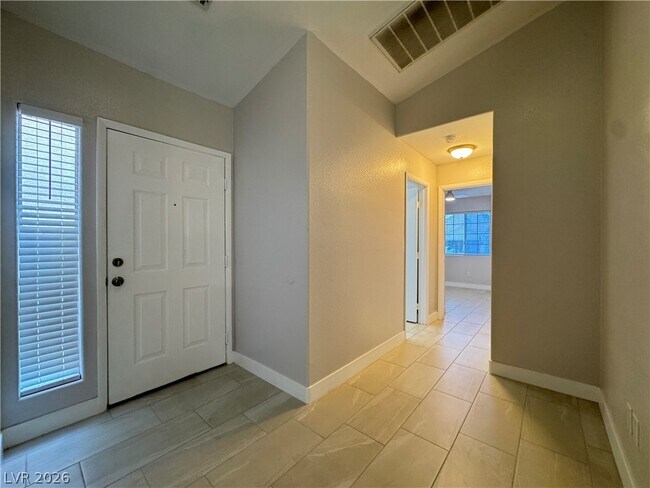 Building Photo - 9180 Sparklewood Ct