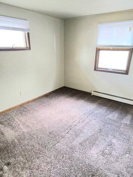 Building Photo - 8260 Southern Blvd