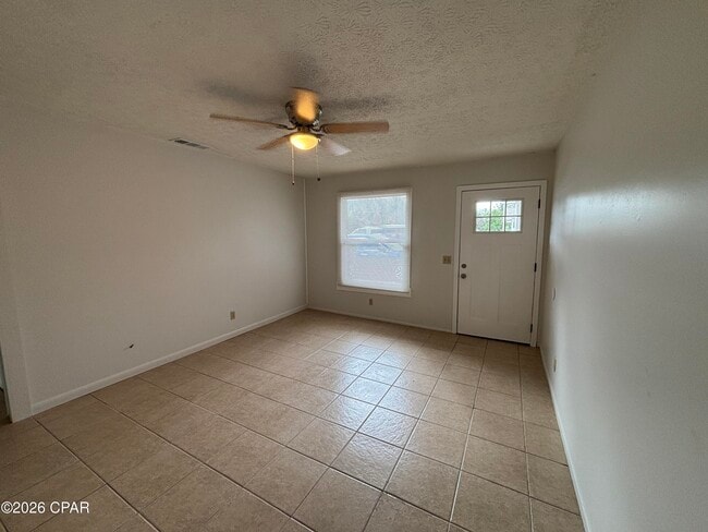 Building Photo - 149 S Hwy 22 A