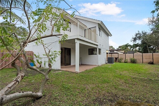 Building Photo - 9587 SW 148th Ave