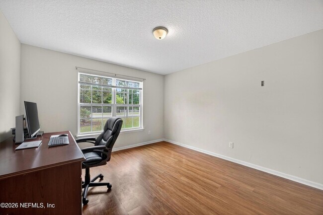 Building Photo - 940 State Rd 13 N