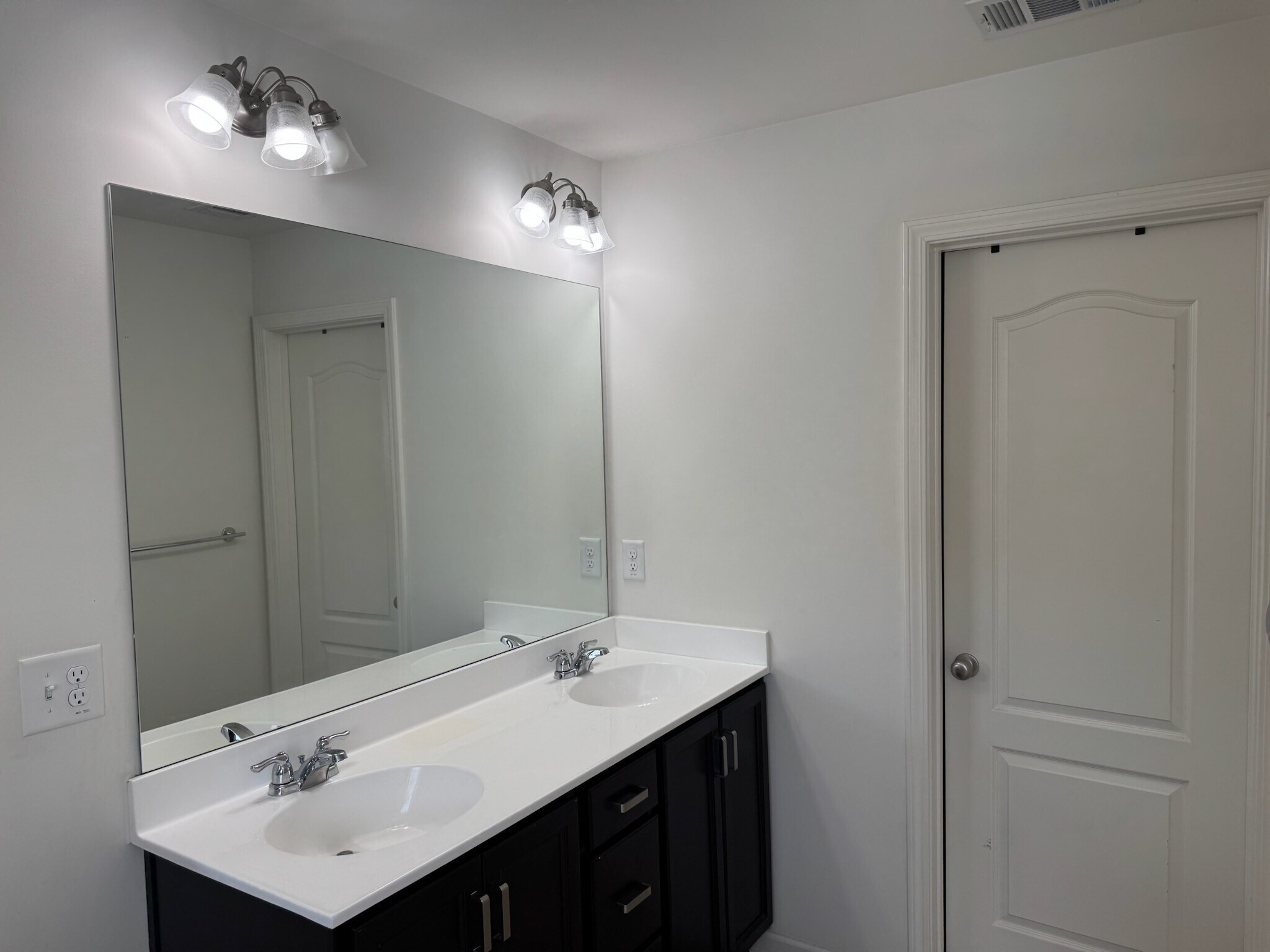 His/Her Sink Area - 7619 Bucknell Ter