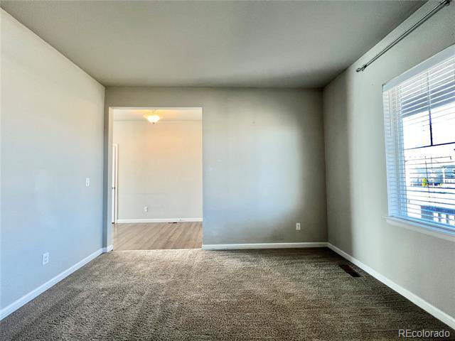 Building Photo - 11840 Dodworth St