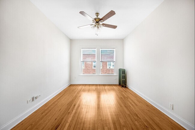 Building Photo - 4730 N Whipple St