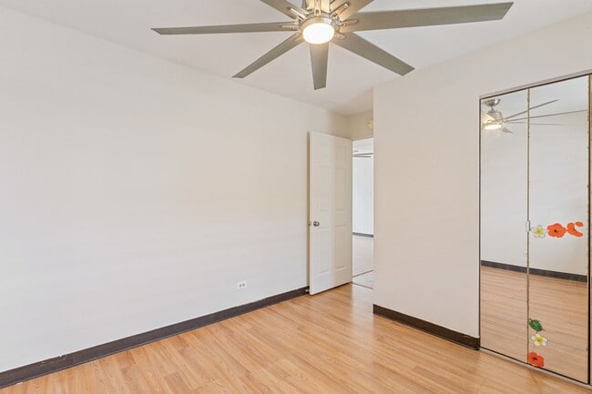 Building Photo - Upgraded 2-Bed Condo Steps from Ala Moana ...