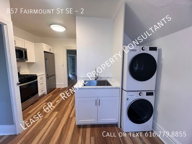 Primary Photo - Three Bedroom Upper Unit - Laundry in Unit...