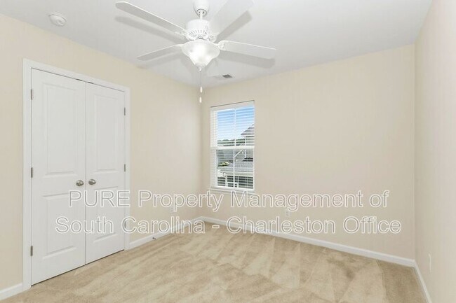 Building Photo - 481 Gianna Ln
