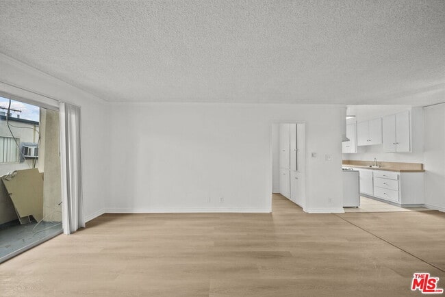 Building Photo - 8371 Northgate Ave