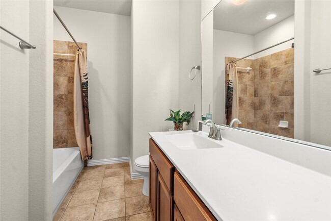 Building Photo - 12725 Pirate Bend Dr