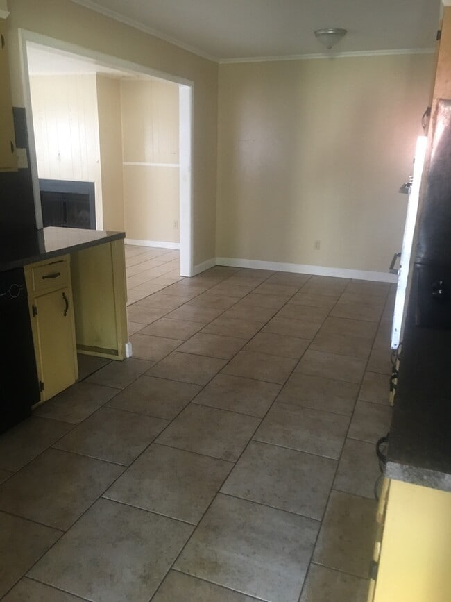 Building Photo - Coming Soon!!