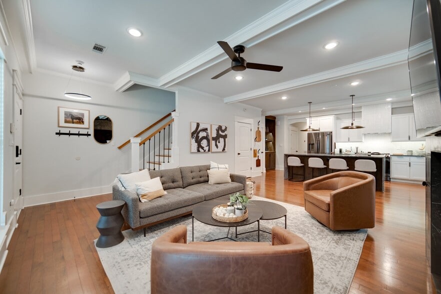 Building Photo - 1323 S Louisiana St