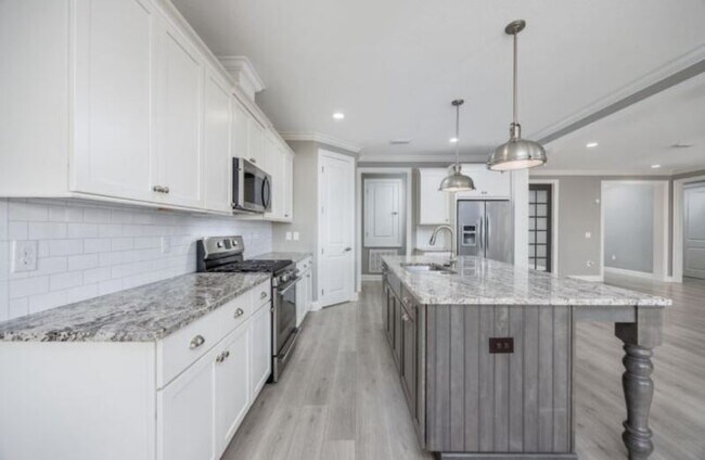 Building Photo - 77 Perimeter Pl