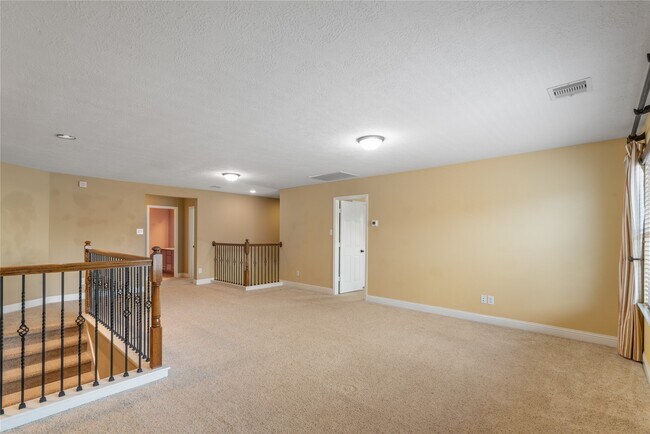 Building Photo - 11119 Hayden Falls Dr