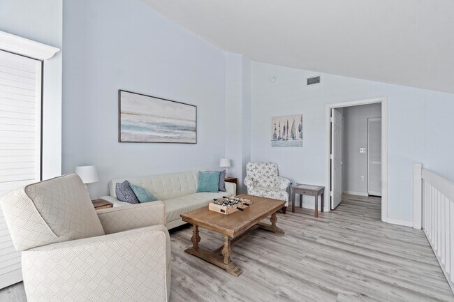 Building Photo - 470 Bella Vista Ct N