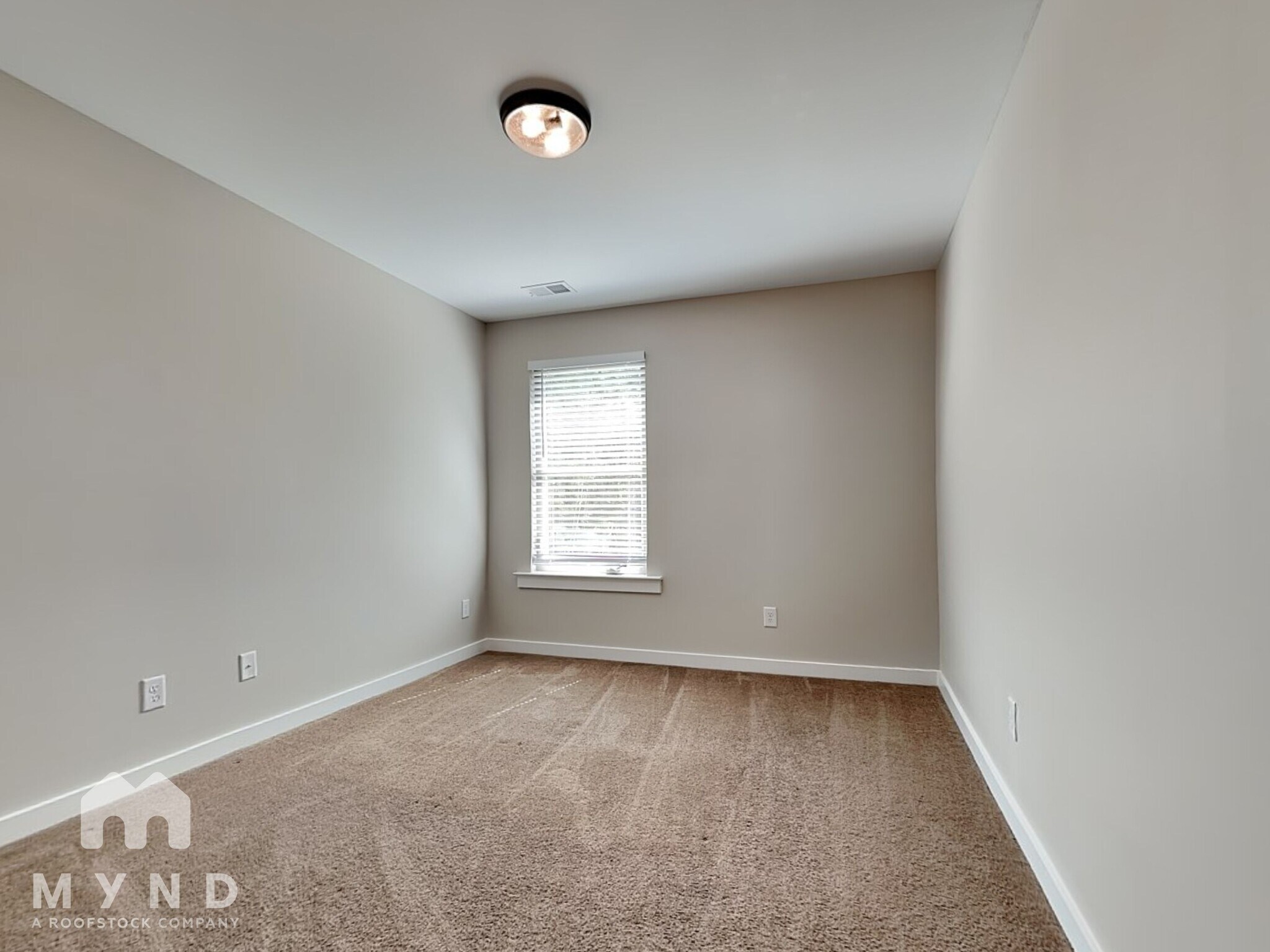 Building Photo - 15534 Tide Water Ct