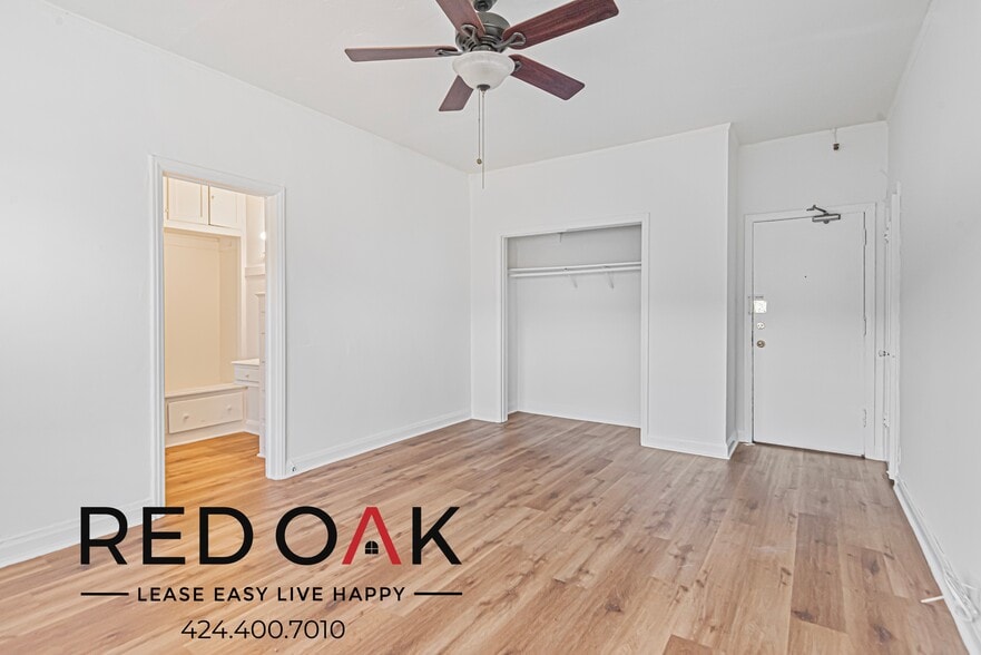 Building Photo - 516 S St Andrews Pl