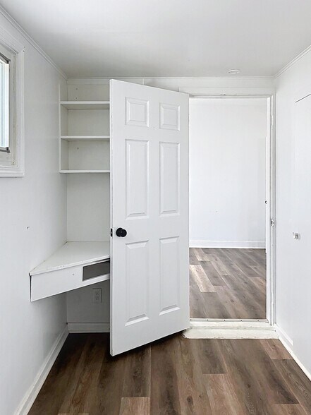 Building Photo - 3265 E Overlook Rd