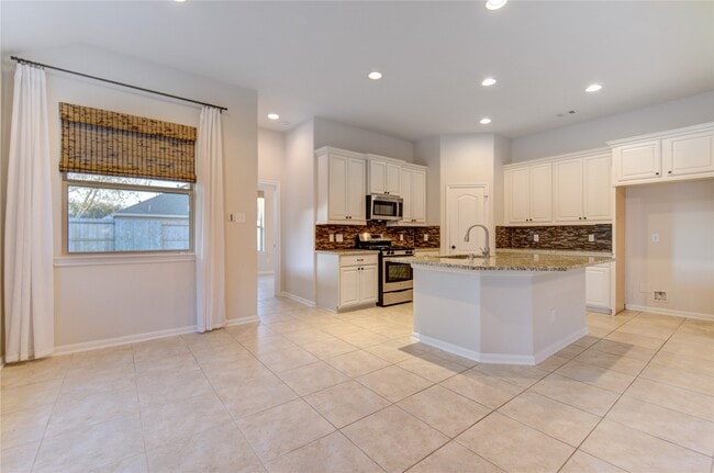 Building Photo - 13227 Clover Creek Point Ln