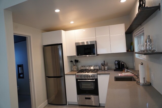 Building Photo - 542 Sunset Ave