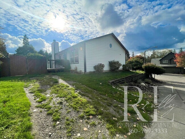 Building Photo - Stunning Rambler