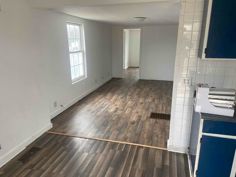 Building Photo - 104 Tattoo Ln