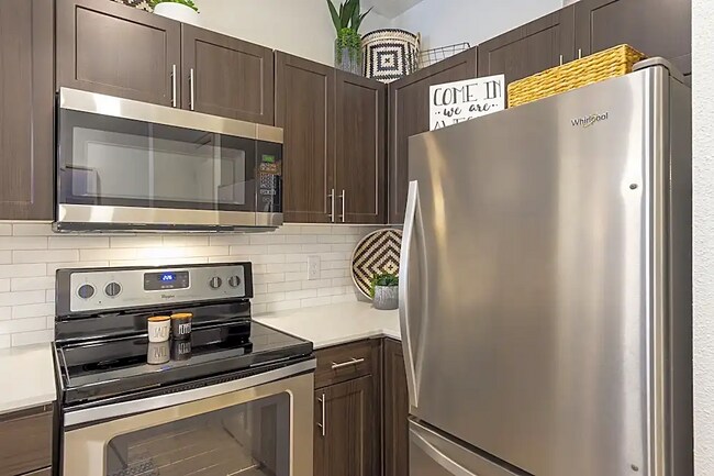 Building Photo - Perfect Space, Prime Location – 1 Bed in Downtown!