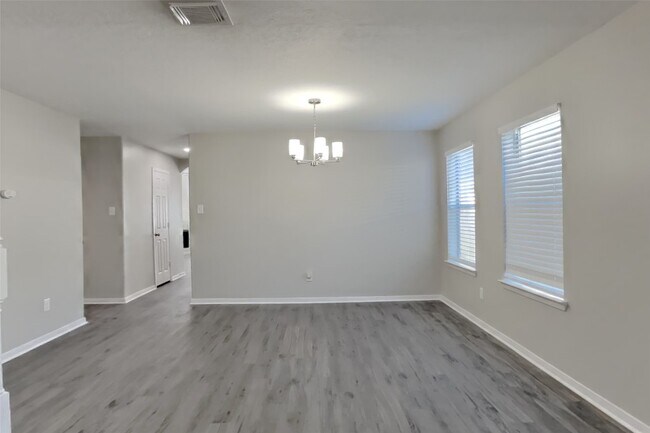 Primary Photo - 6607 Portlick Dr