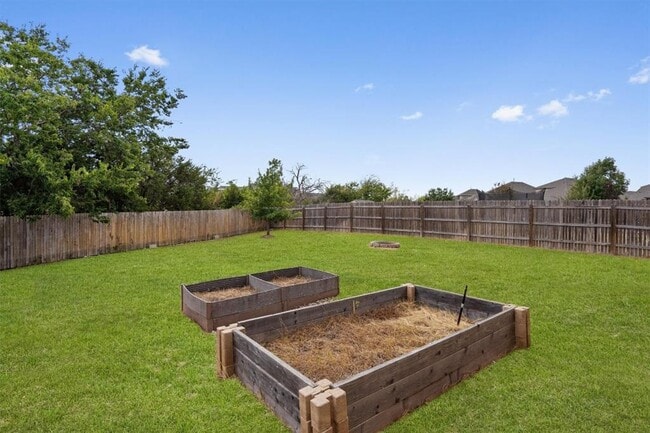 Building Photo - 533 Jess Maynard Trail