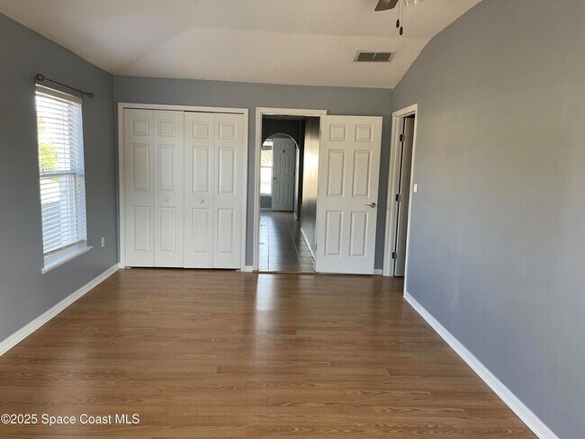 Building Photo - 3072 Chica Cir