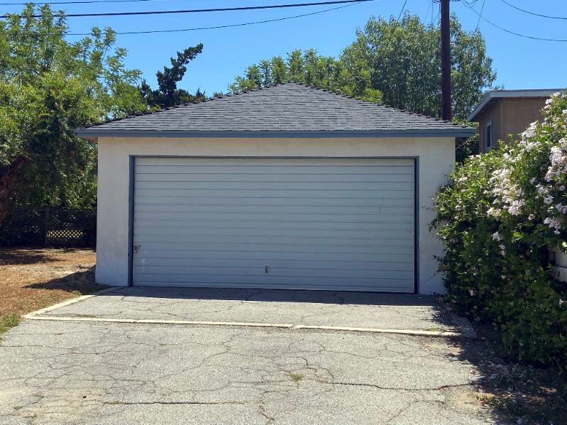 detached Garage - 8920 Darby Ave