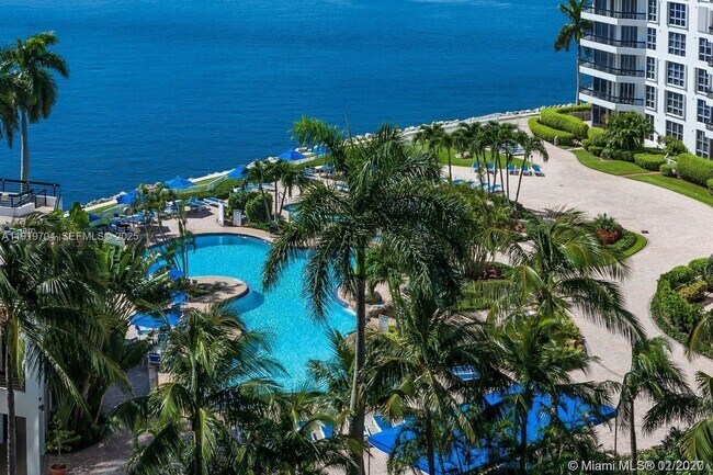 Building Photo - 19195 NE 36th Pl