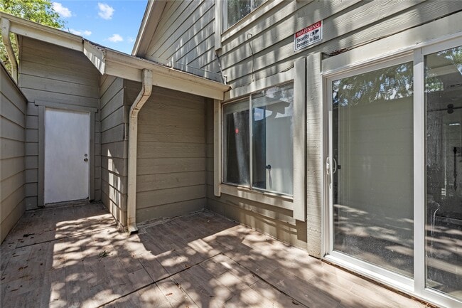 Building Photo - 13002 Greenway Chase Ct