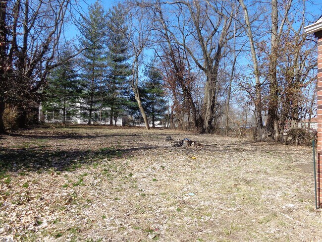 Building Photo - 2341 Hood Ave